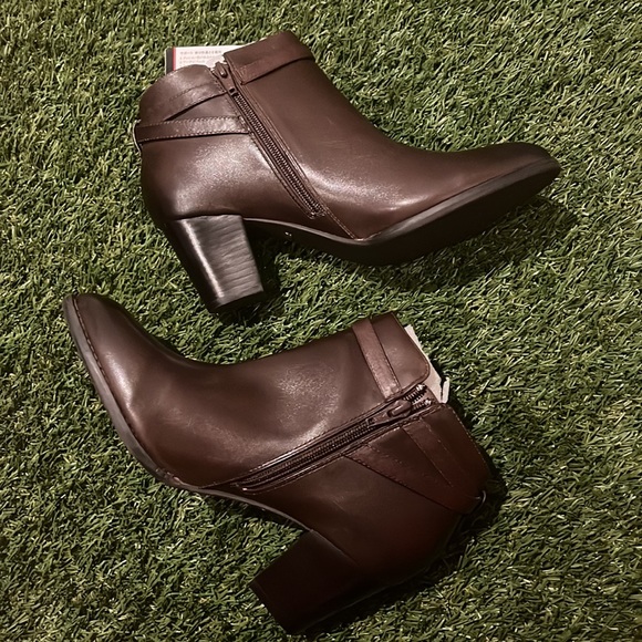 Vionic Upton Leather Ankle Boots Orthaheel Zip Deco Buckle new - Picture 7 of 15